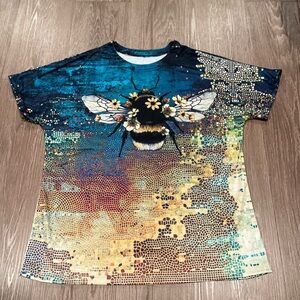 Vibrant Blue and Gold Bee Print Women's Tee